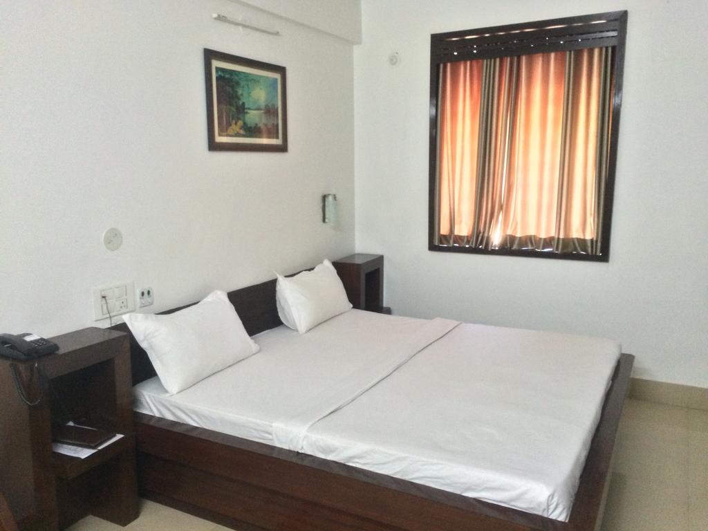Hotel Rasoi Inn Біласпур Номер фото